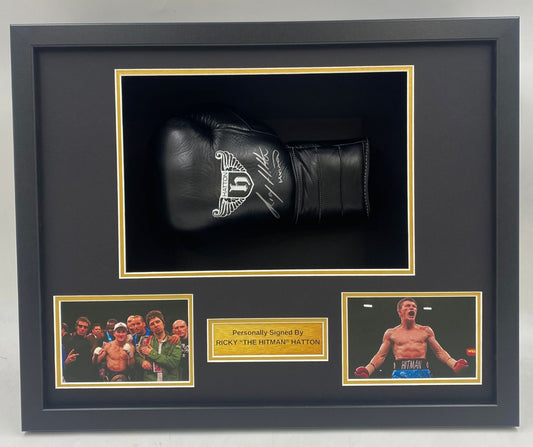 Ricky Hatton signed & framed boxing glove